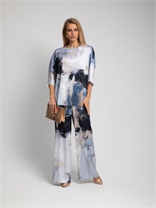 {{productViewItem.photos[photoViewList.activeNavIndex].Alt || productViewItem.photos[photoViewList.activeNavIndex].Description || 'Брюки прямые'}}